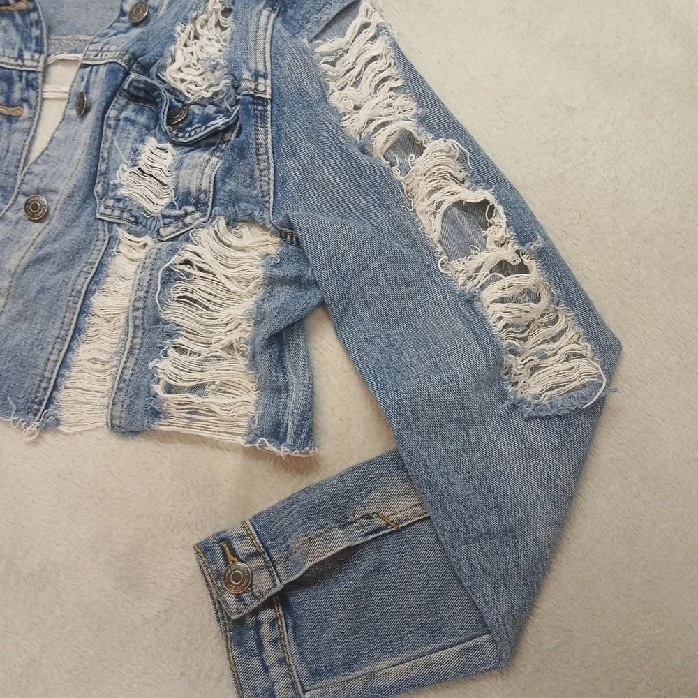 ChiQle Extreme Ripped Cropped  Denim Jacket Women's Size Large Preppy Concert.